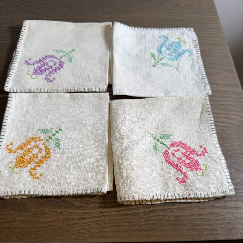 Vintage Hand Stitched Embroidered Handkerchiefs Set of 4 Floral Hankies
